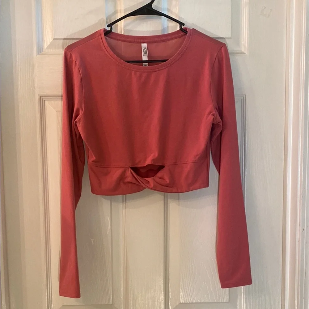 Victoria's Secret Sport Rosy Pink Long Sleeve Crop Blouse - Picture 3 of 12